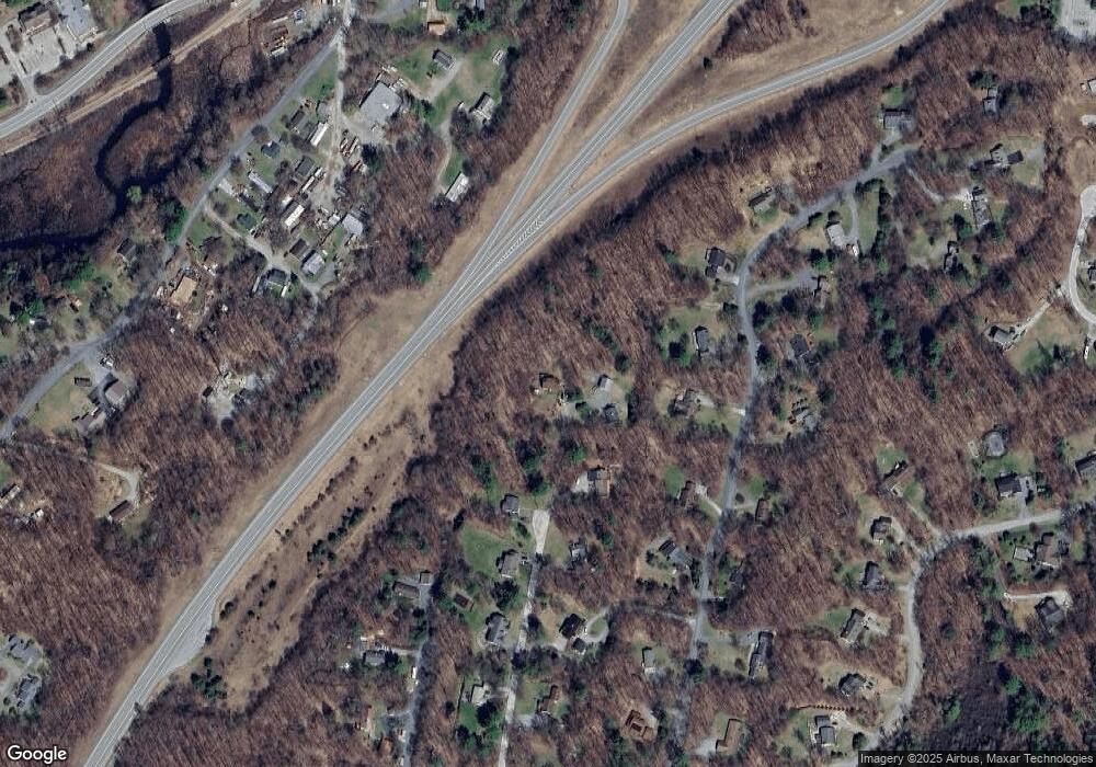 341 Applewood Ln, Manchester Center, VT 05255 - photo 1