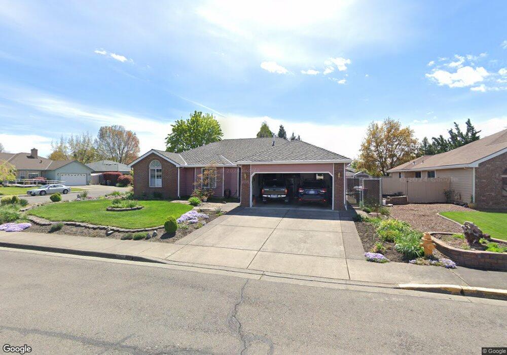 105 Justin Ct, Central Point, OR 97502 - photo 1