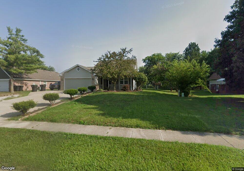 472 Clearwater Blvd, Whiteland, IN 46184 - photo 1