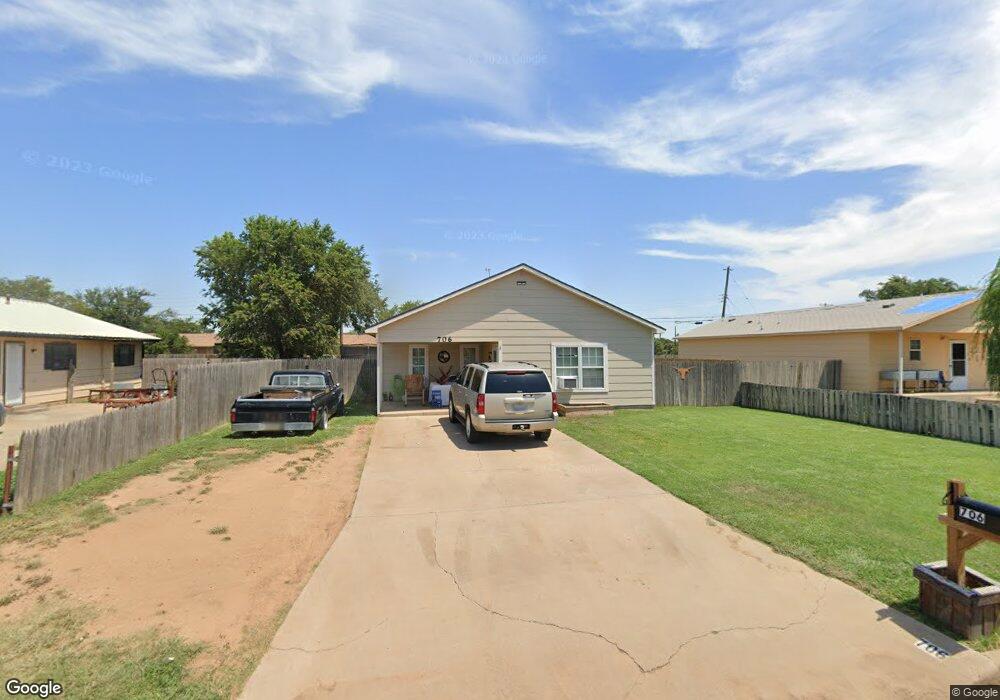 706 W 28th St, Plainview, TX 79072 - photo 1