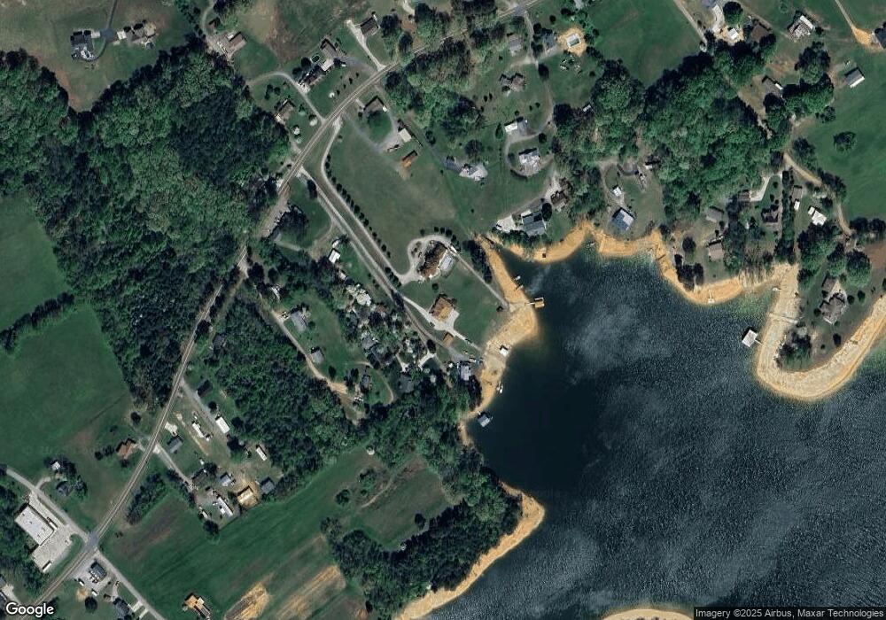 4565 Lakeshore Dr, Bean Station, TN 37708 - photo 1