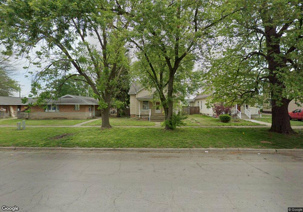 412 N 21st St, Mattoon, IL 61938 - photo 1