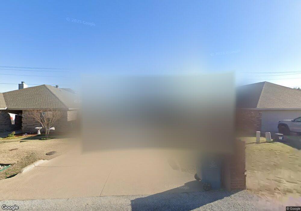 718 Rambling Ct, Granbury, TX 76049 - photo 1