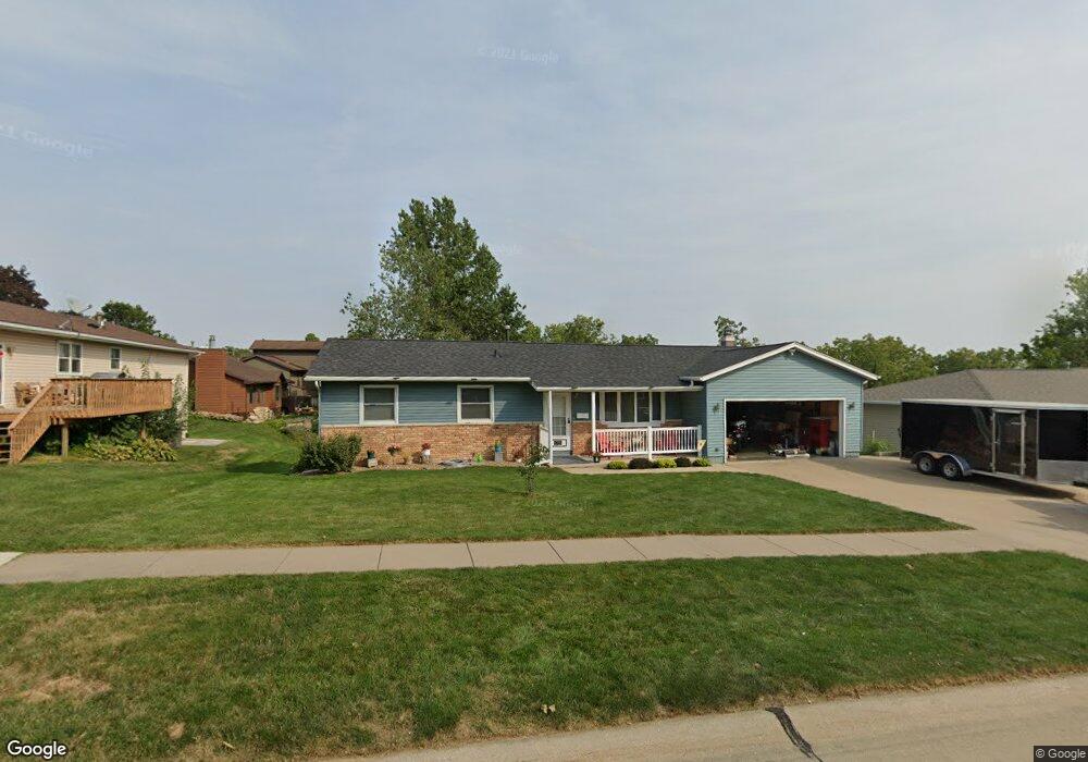 1753 29th St NW, Cedar Rapids, IA 52405 - photo 1