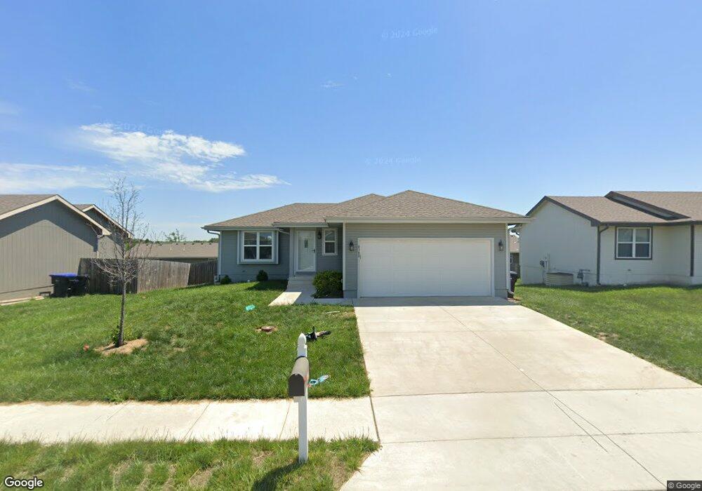 4308 SE Grand Oaks Ave, Topeka, KS 66609 - photo 1