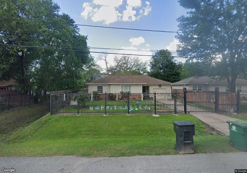 344 Delz St, Houston, TX 77018 - photo 1