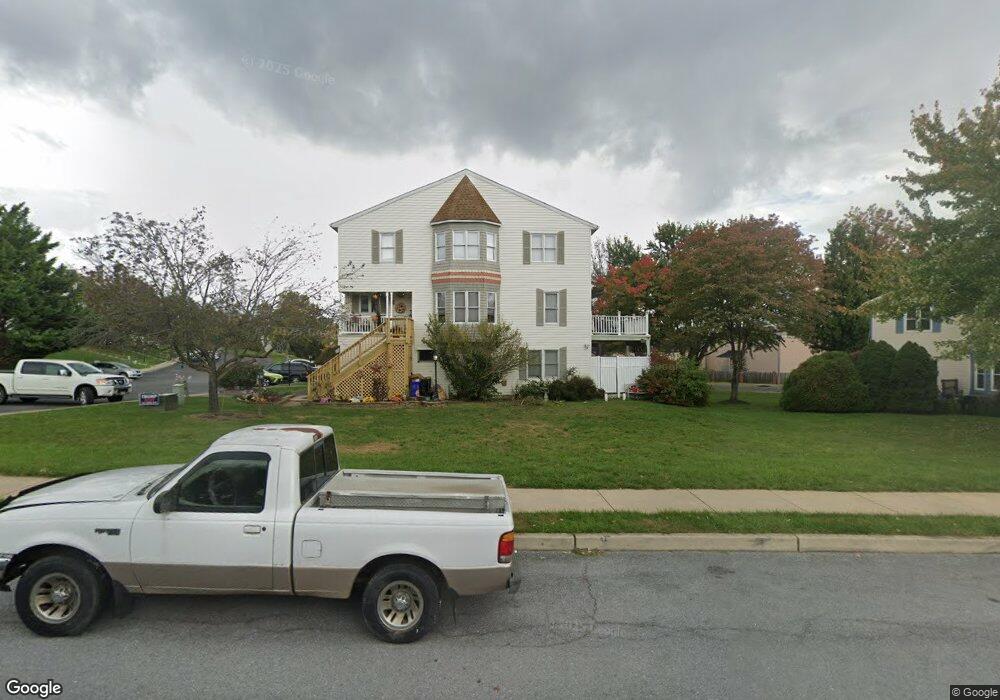 642 Knightsbridge Dr, Hagerstown, MD 21740 - photo 1