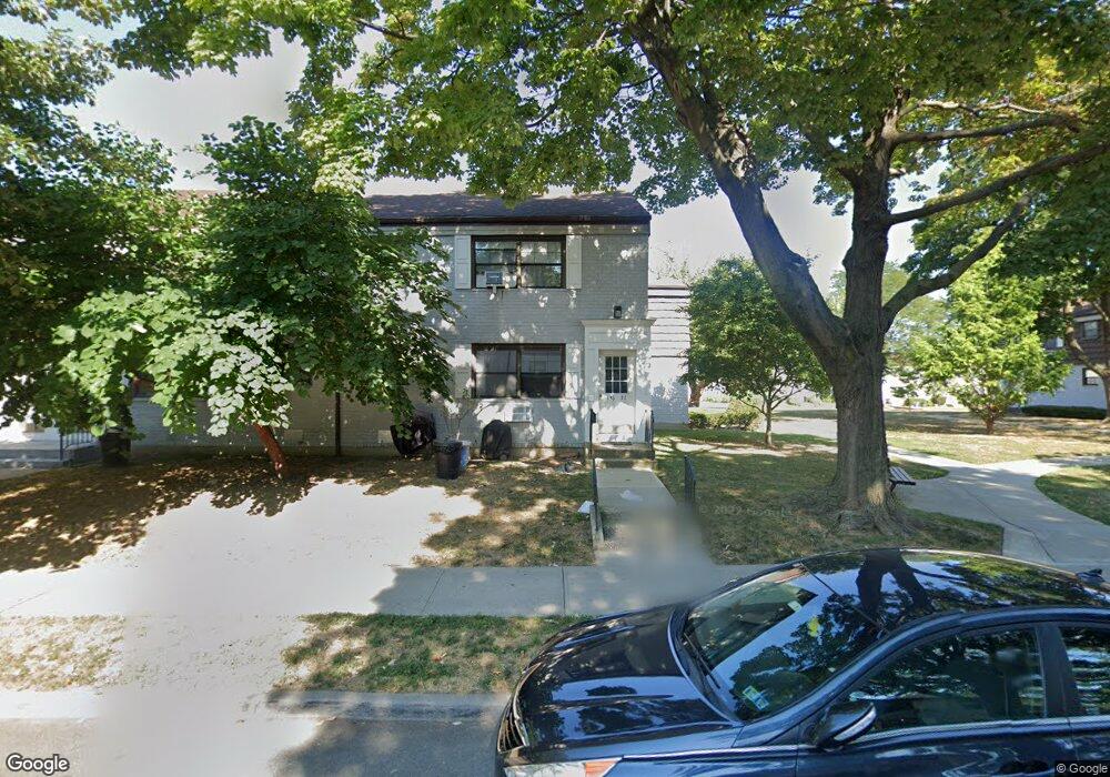 136-11 68th Dr unit A, Flushing, NY 11367 - photo 1