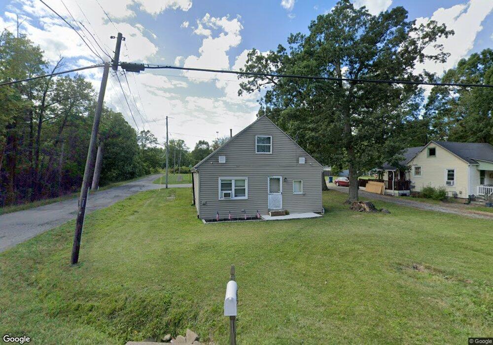 4498 Pearl Ave, Lorain, OH 44055 - photo 1