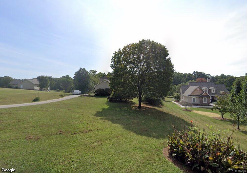 207 Grand Magnolia Ln, Clarkesville, GA 30523 - photo 1