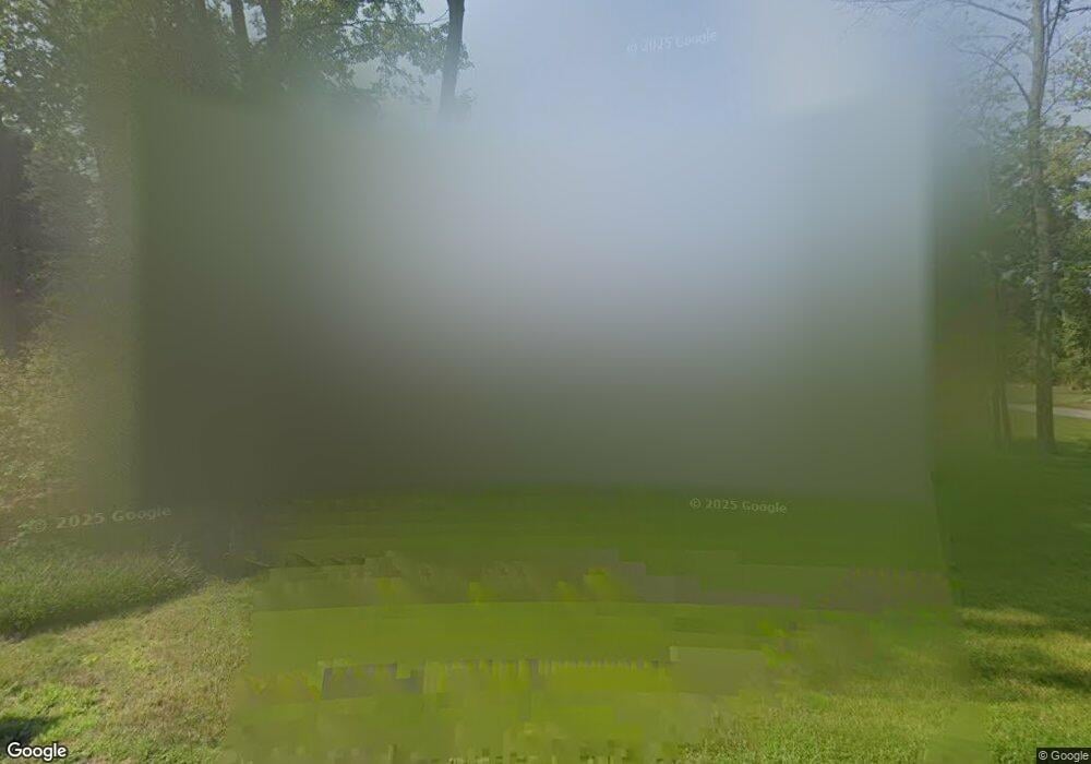 1377 Pembroke Dr, Bloomfield Hills, MI 48304 - photo 1