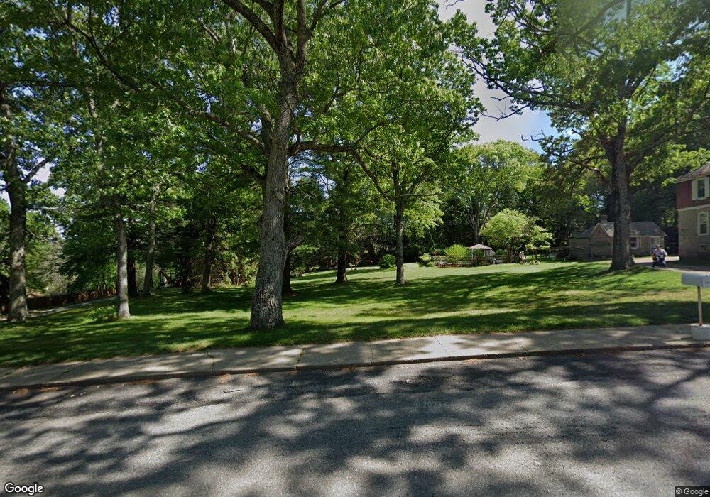 251 Hartford Ave E, Uxbridge, MA 01569 - photo 1