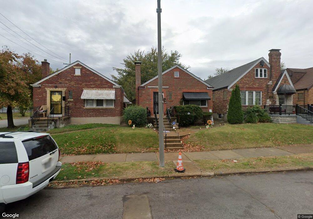 4602 Penrose St, Saint Louis, MO 63115 - photo 1