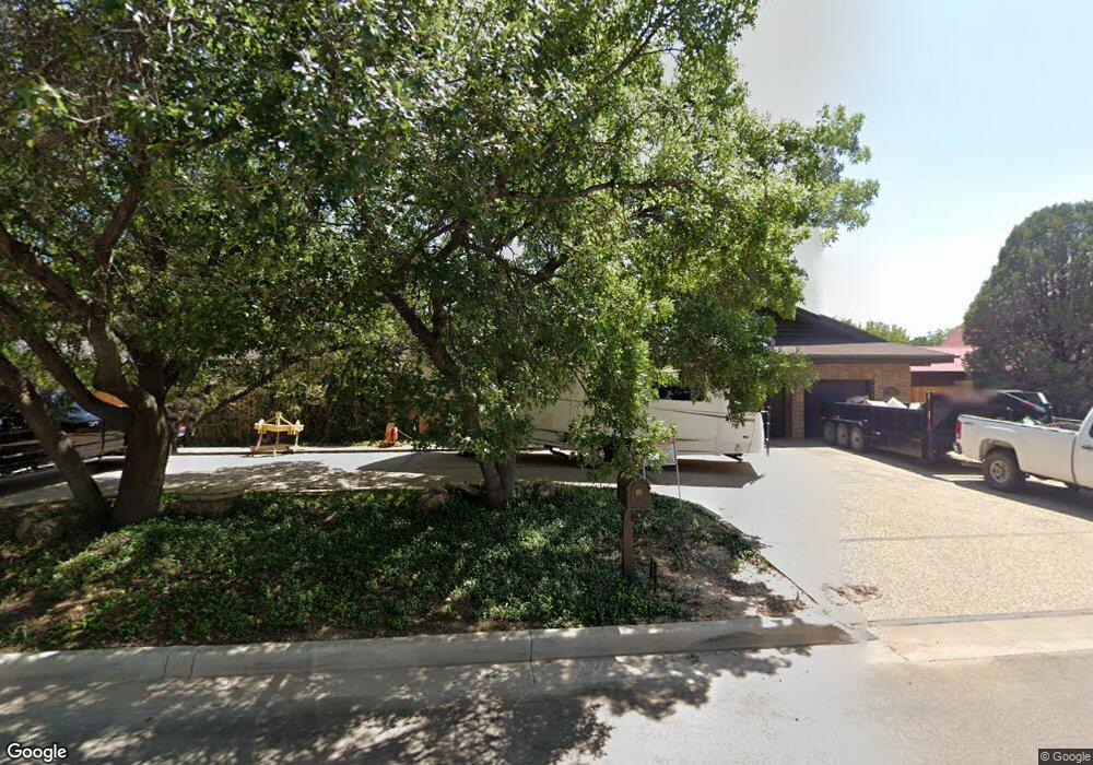 1403 Glasier Dr, Carlsbad, NM 88220 - photo 1