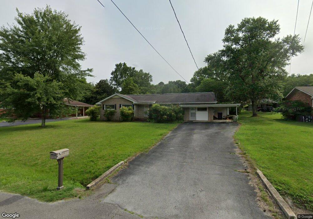 1002 Sycamore Dr, Manchester, TN 37355 - photo 1