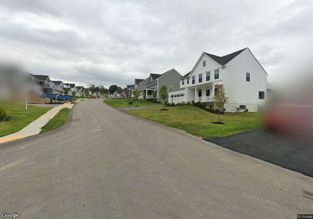 306 Crossing Dr, Eighty Four, PA 15330 - photo 1