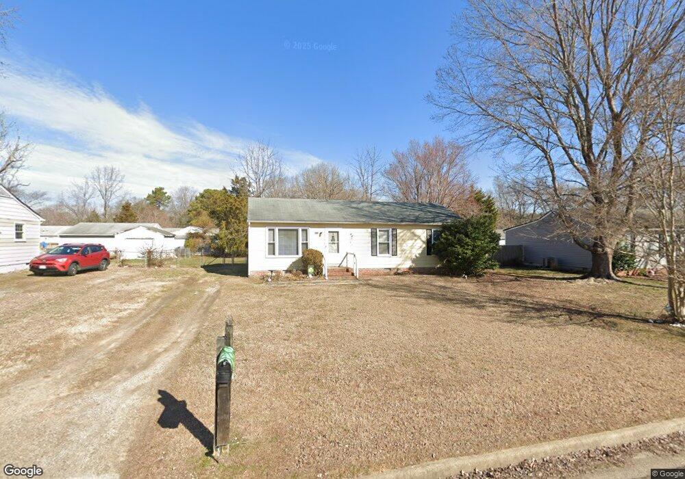 5830 Huntingcreek Dr, North Chesterfield, VA 23237 - photo 1