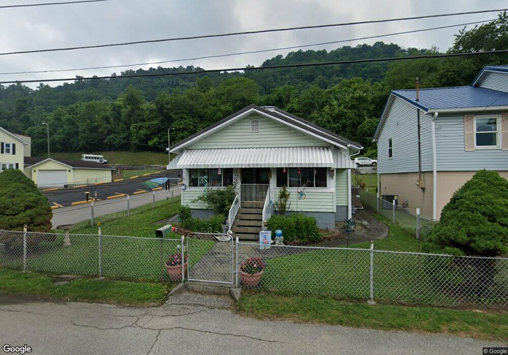9017 Ohio Ave, Charleston, WV 25315 - photo 1