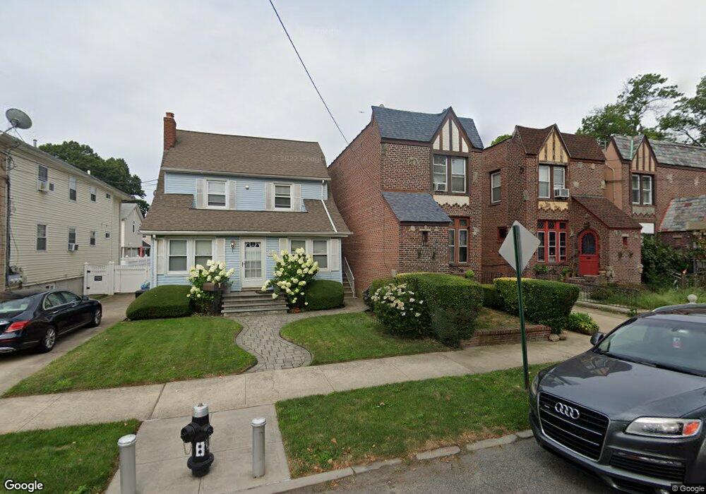 9258 240th St, Bellerose, NY 11426 - photo 1