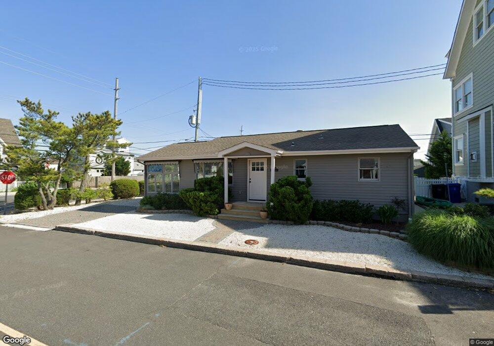 124 Jacobsen Ln, Lavallette, NJ 08735 - photo 1