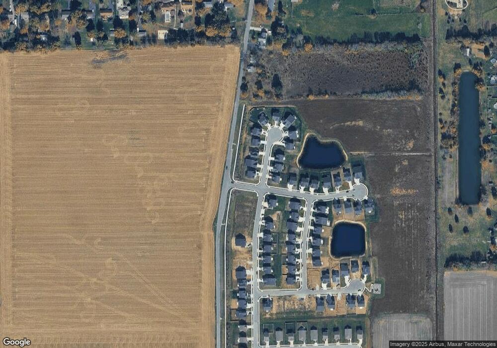 636 Bluestem Cir, Whiteland, IN 46184 - photo 1