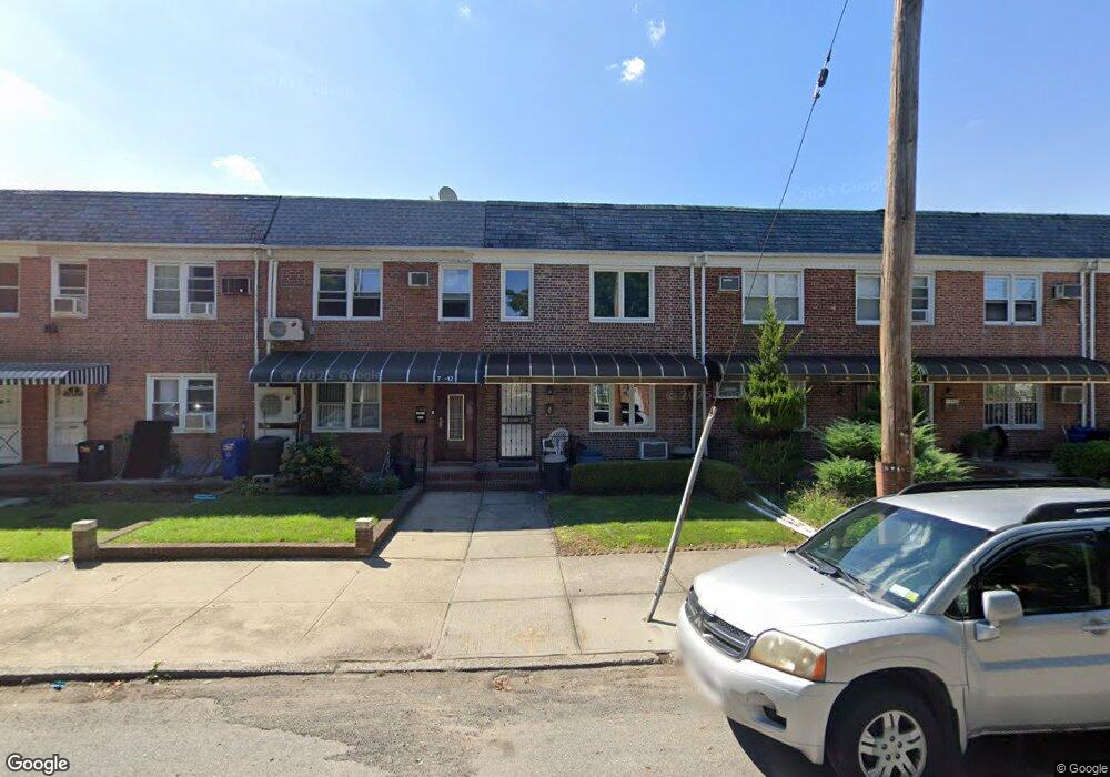 7510 168th St, Fresh Meadows, NY 11366 - photo 1