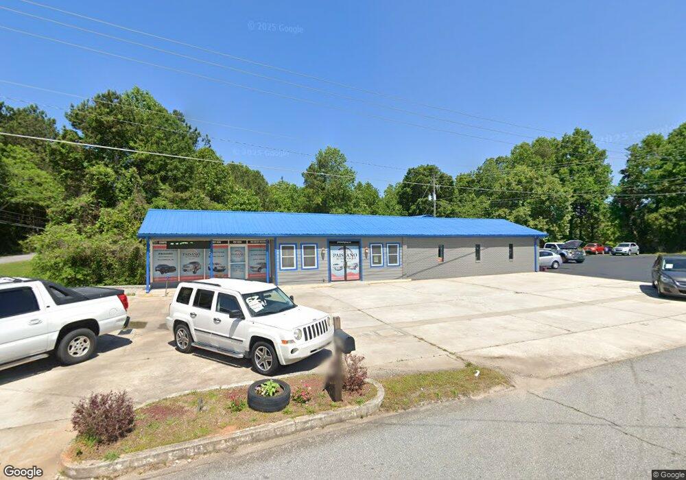 1633 Willingham Ave, Cornelia, GA 30531 - photo 1