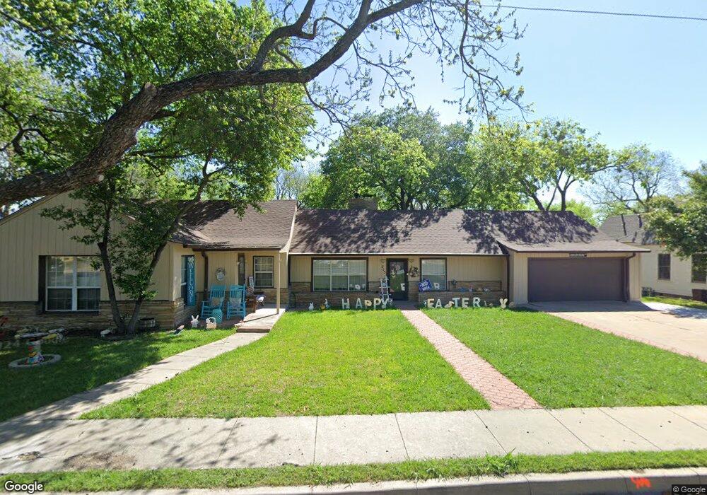 305 S Alamo St, Weatherford, TX 76086 - photo 1