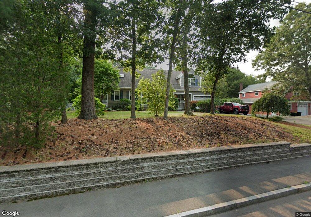 561 Chestnut St, Franklin, MA 02038 - photo 1