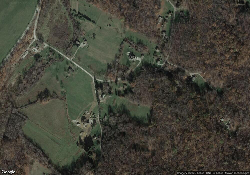 164 Macey Rd, Latrobe, PA 15650 - photo 1