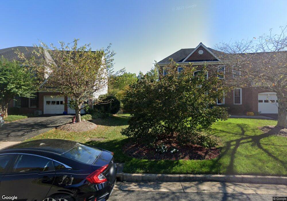 13607 Bare Island Dr, Chantilly, VA 20151 - photo 1