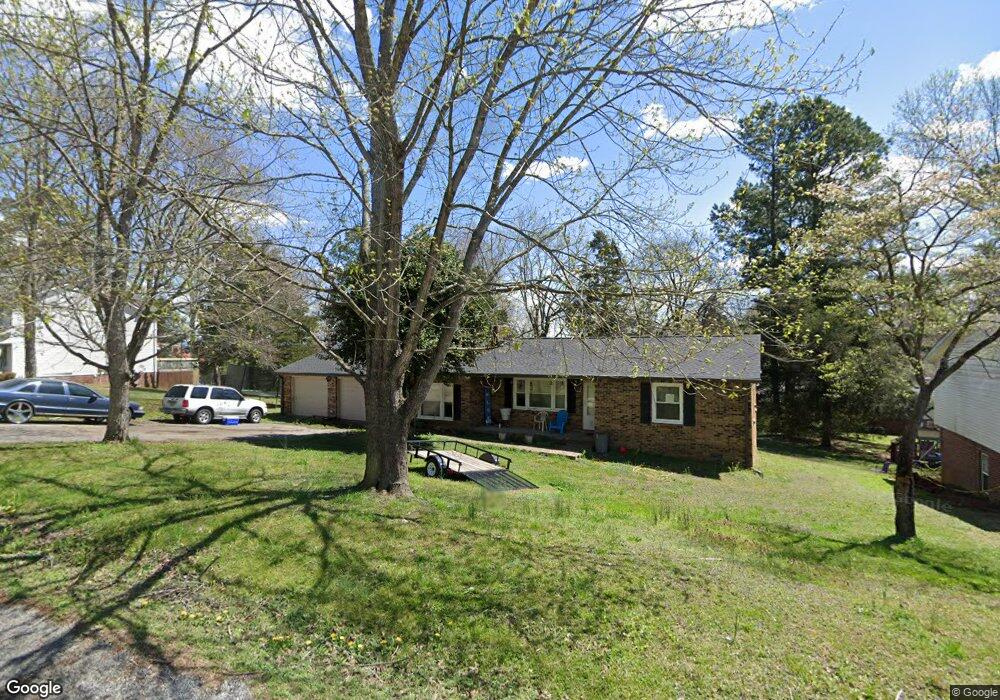 207 Reeves St, Dickson, TN 37055 - photo 1