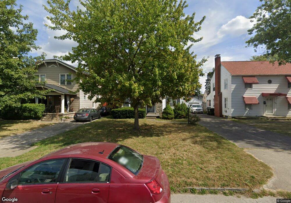 592 Chestershire Rd, Columbus, OH 43204 - photo 1