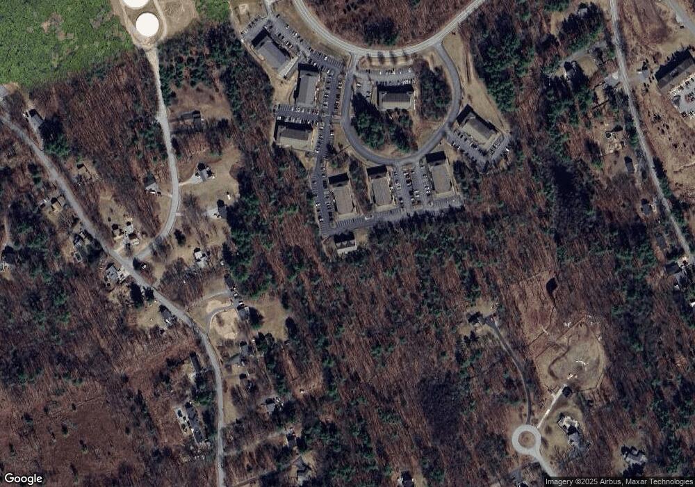 10 Crestview Cir unit 242, Londonderry, NH 03053 - photo 1