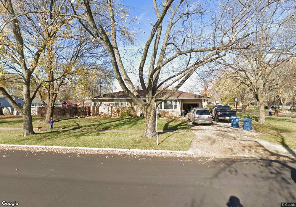 704 Cypress Dr unit 2, Aurora, IL 60506 - photo 1