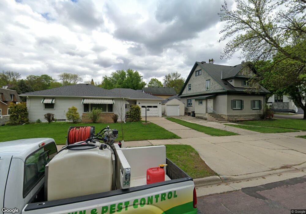 412 E Lafayette St, Mankato, MN 56001 - photo 1