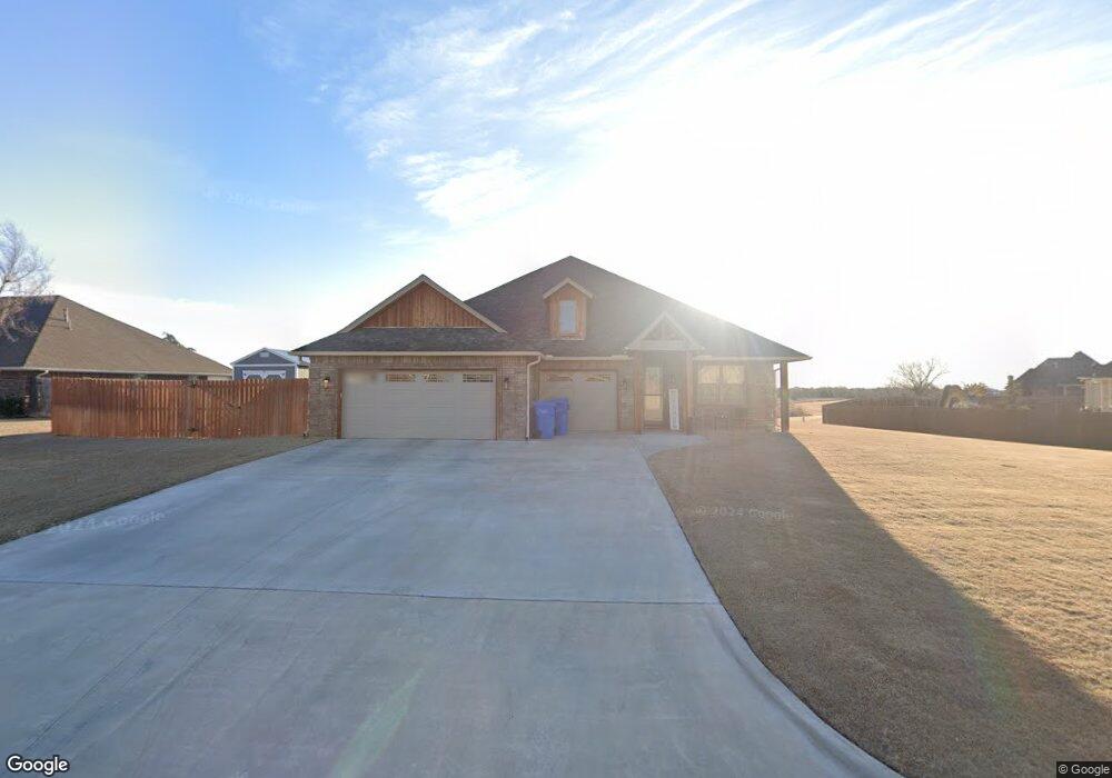 838 Hummingbird Dr, Cache, OK 73527 - photo 1