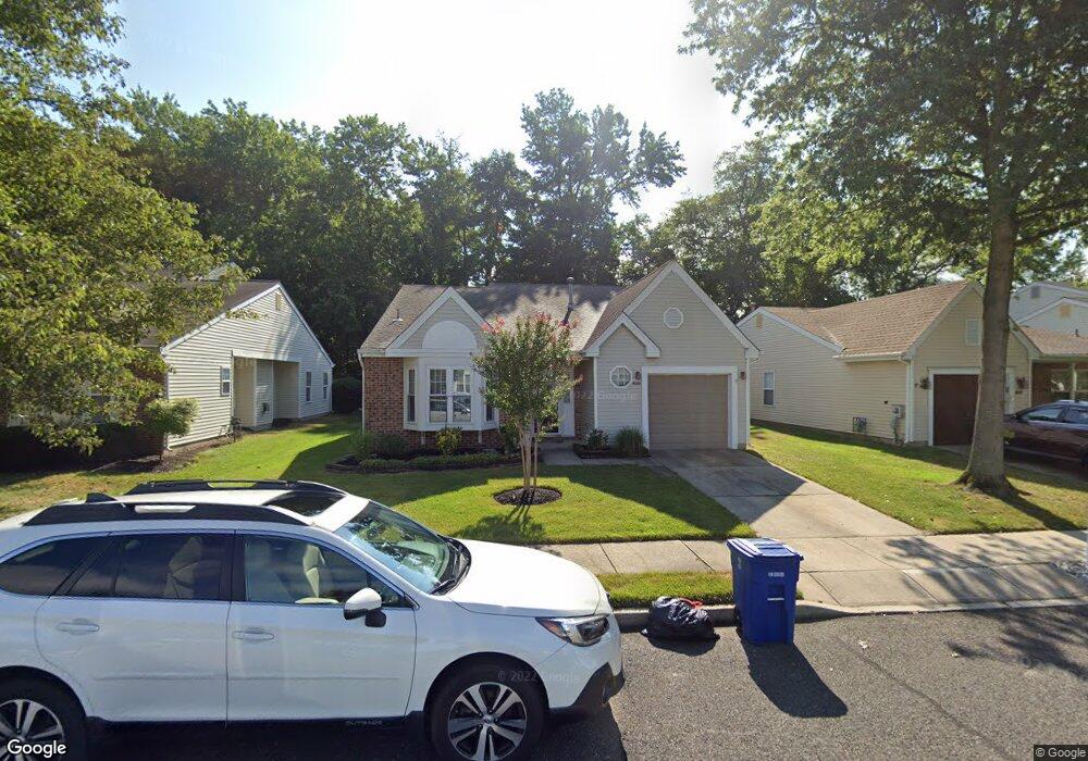 660 Cascade Dr S, Mount Laurel, NJ 08054 - photo 1