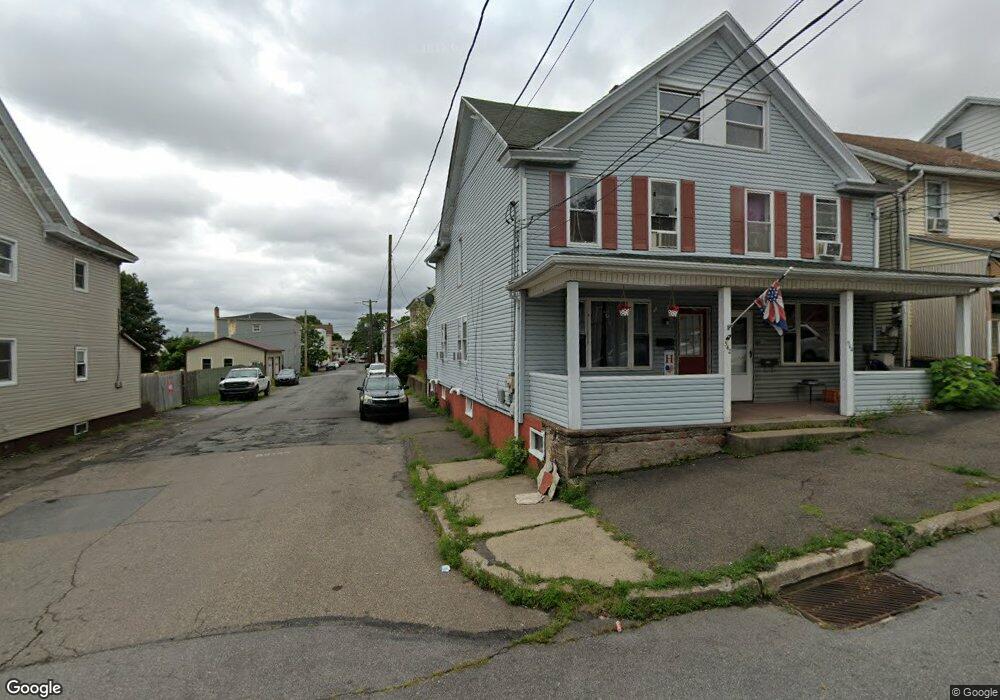 542 Seybert St, Hazleton, PA 18201 - photo 1