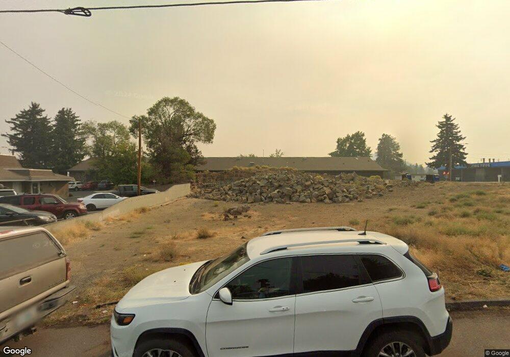 1724 NE Lytle St, Bend, OR 97701 - photo 1