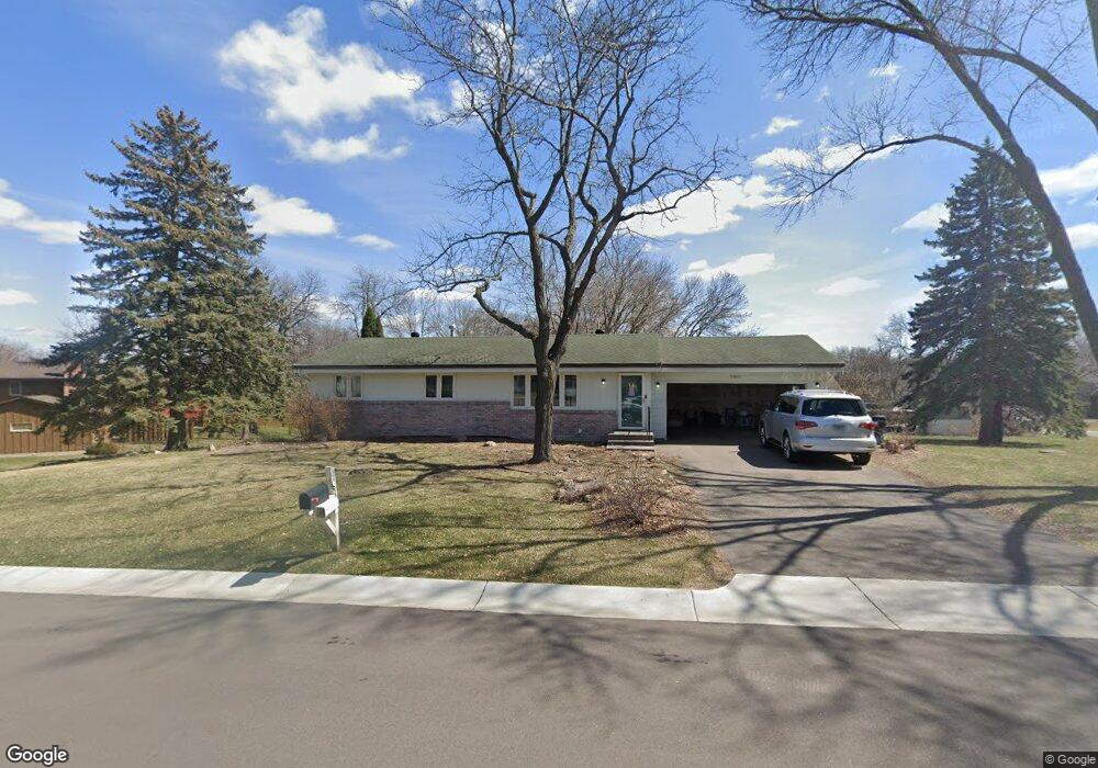 11811 65th Place N, Maple Grove, MN 55369 - photo 1