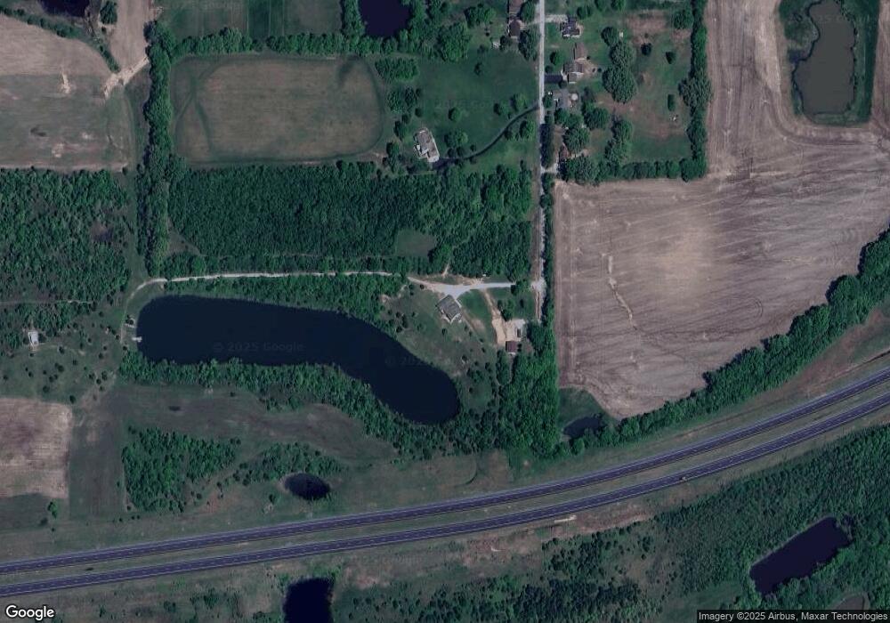 414 Barrett Ln, Harrisburg, IL 62946 - photo 1