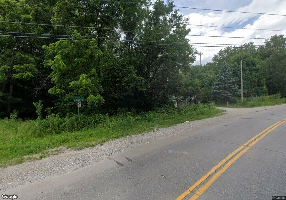 1524 Waverly Rd, Davenport, IA 52804 - photo 1