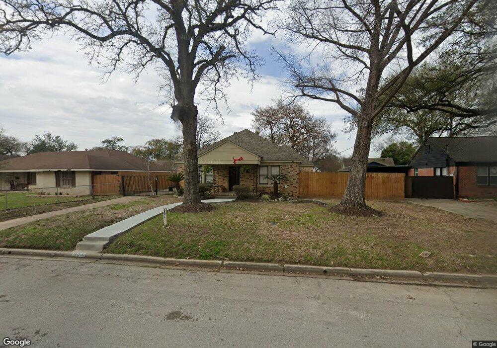 601 Avenue of Oaks St, Houston, TX 77009 - photo 1