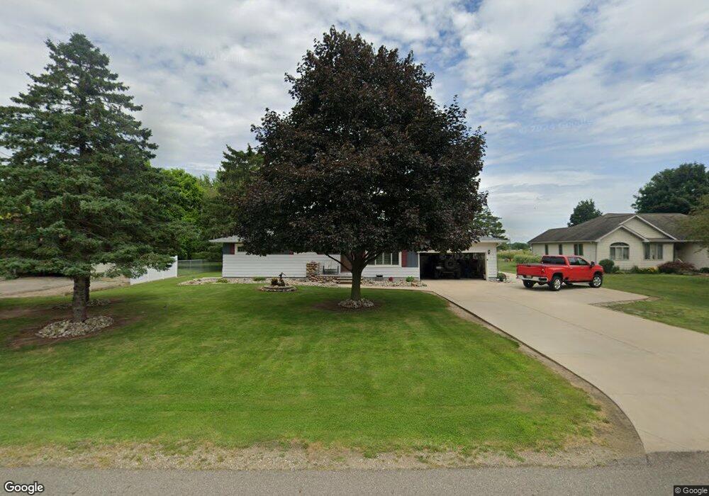 340 Elizabeth Dr, Owosso, MI 48867 - photo 1