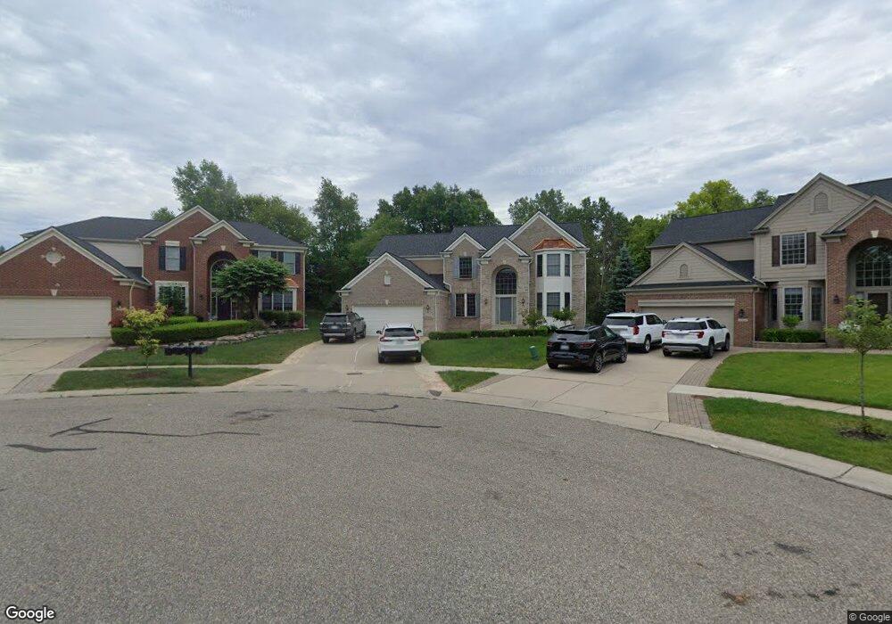 7587 Windgate Cir, West Bloomfield, MI 48323 - photo 1