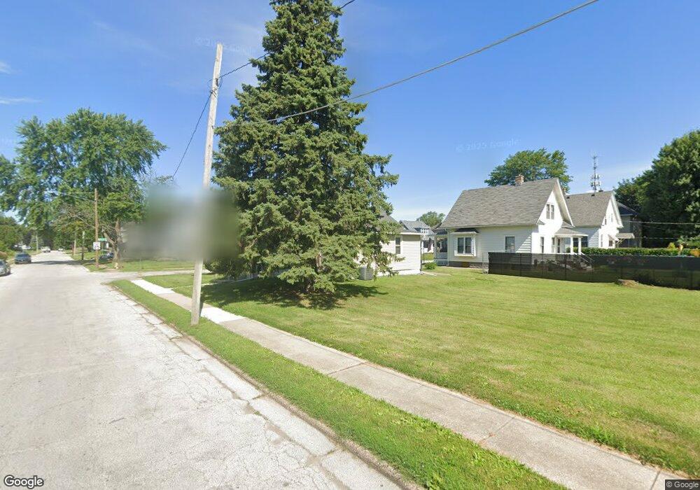 1726 W 17th St, Davenport, IA 52804 - photo 1