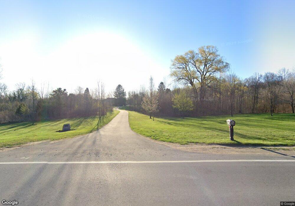 317 S Hacker Rd, Brighton, MI 48114 - photo 1