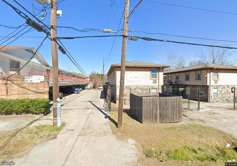 8117 Findlay St, Houston, TX 77017 - photo 1