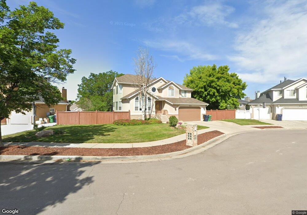 8134 S Grambling Way, Sandy, UT 84094 - photo 1